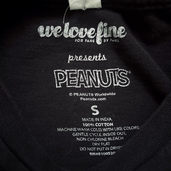 Snoopy Black and White We Love Fine x Peanuts Small T-shirt - Picture 3 of 3